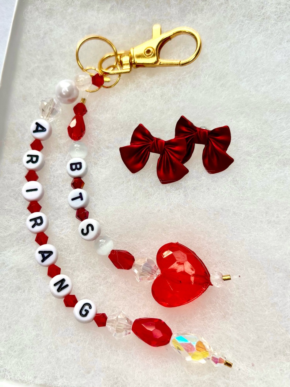 (2pcs) BTS ARIRANG 2026 Keychain & Bow Earring Bundle